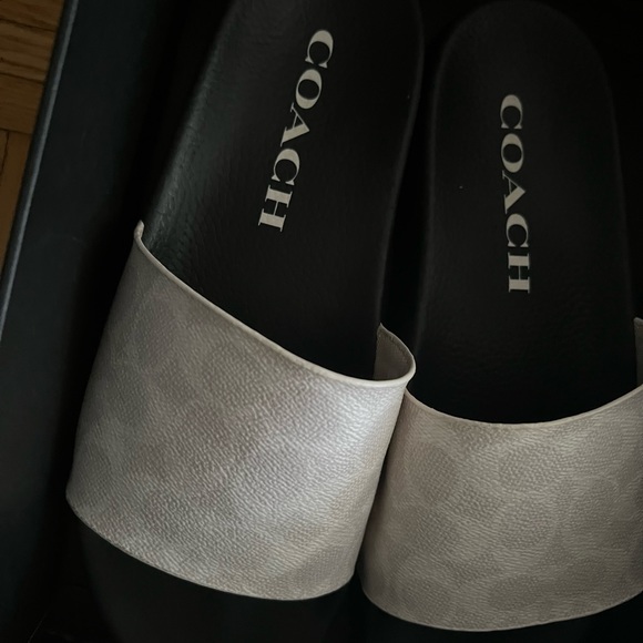 COACH Men’s flipflop new size 10 - Picture 2 of 3